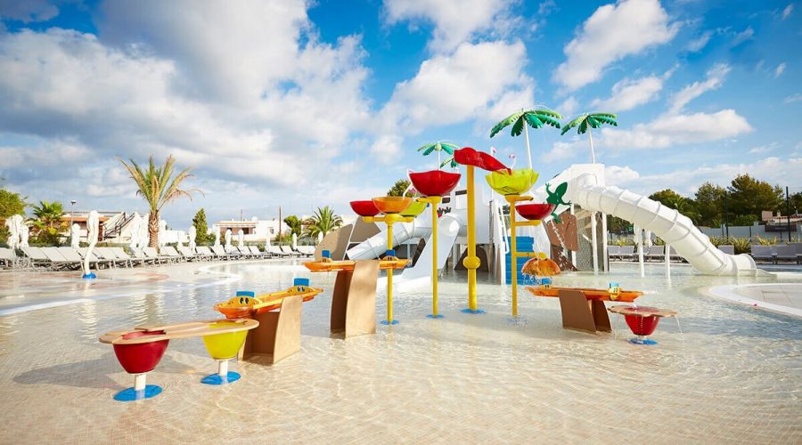 15 piscinas para Insotel Tarida Beach Sensatori Resort en Ibiza